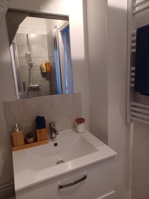 Апартаменты Le Citadin Aeroport Beauvais Paris Экстерьер фото