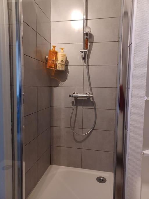 Апартаменты Le Citadin Aeroport Beauvais Paris Экстерьер фото